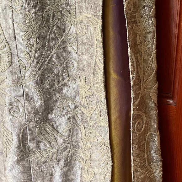 Khandoma Custom Silk Mid Length Jacket - Picture 8 of 9